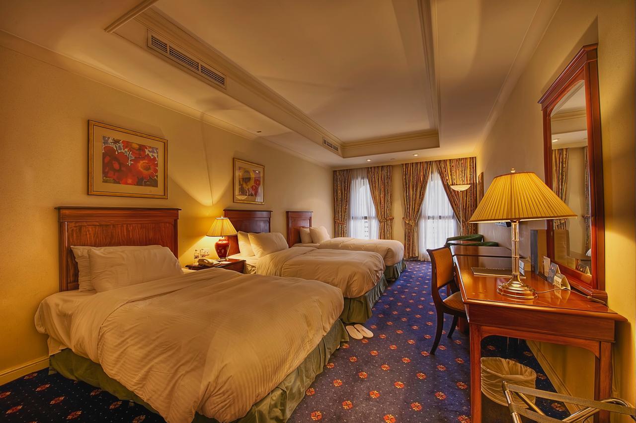 Hotel Intercontinental Dar Al Hijra Madinah By Ihg Medina Exterior foto A room at the hotel