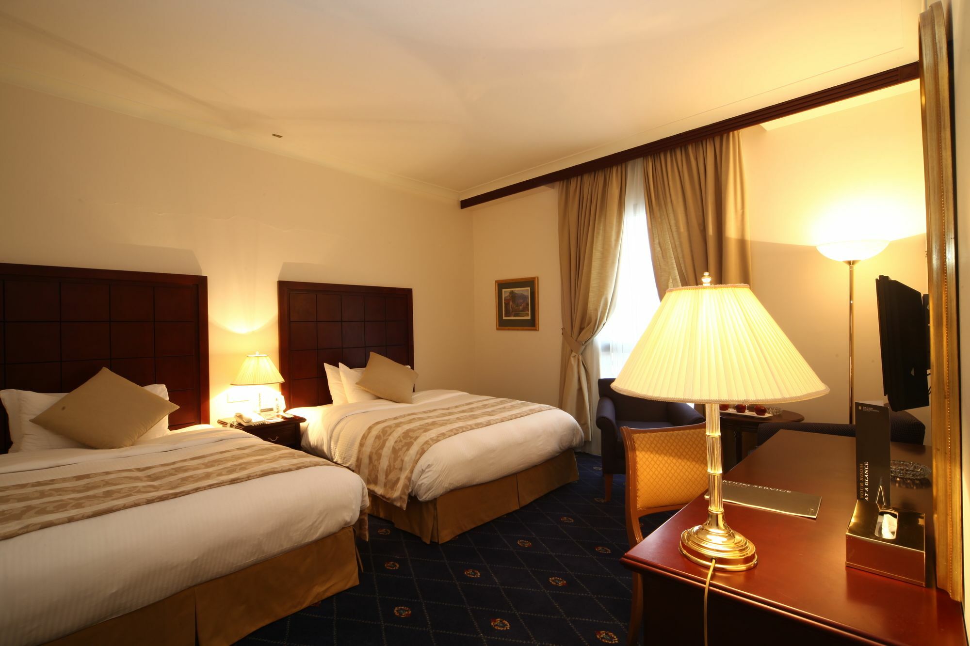 Hotel Intercontinental Dar Al Hijra Madinah By Ihg Medina Exterior foto A room at the hotel